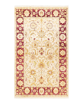 Traditional Mogul Ivory Wool Area Rug 4' 6" x 7' 4" - Solo Rugs