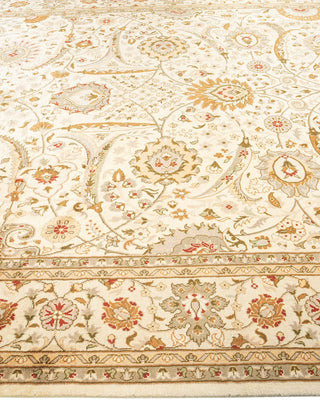 Traditional Mogul Ivory Wool Area Rug 7' 10" x 10' 5" - Solo Rugs