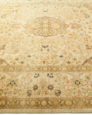 Traditional Mogul Ivory Wool Area Rug 8' 1" x 9' 10" - Solo Rugs