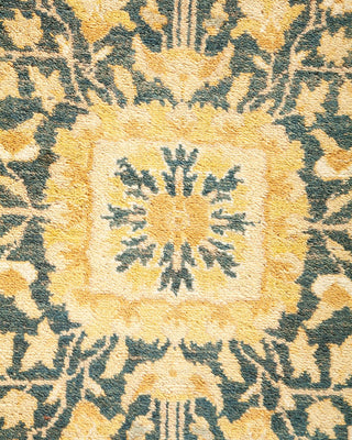 Traditional Mogul Ivory Wool Area Rug 8' 1" x 9' 10" - Solo Rugs
