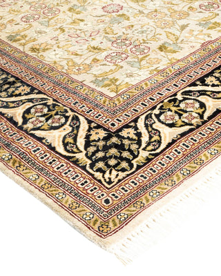Traditional Mogul Ivory Wool Area Rug 4' 2" x 6' 1" - Solo Rugs