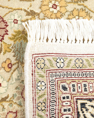 Traditional Mogul Ivory Wool Area Rug 4' 2" x 6' 1" - Solo Rugs