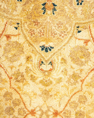 Traditional Mogul Ivory Wool Area Rug 6' 0" x 9' 5" - Solo Rugs