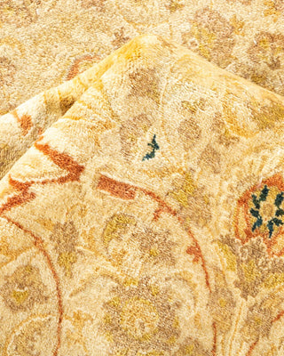 Traditional Mogul Ivory Wool Area Rug 6' 0" x 9' 5" - Solo Rugs