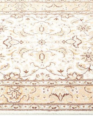 Traditional Mogul Ivory Wool Runner 2' 6" x 10' 4" - Solo Rugs