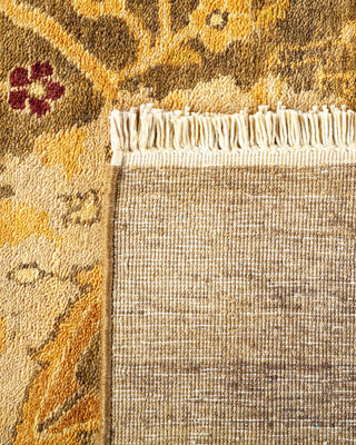 Contemporary Eclectic Green Wool Area Rug 6' 2" x 9' 4" - Solo Rugs