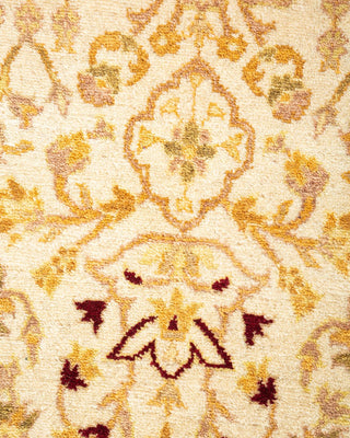 Traditional Mogul Ivory Wool Area Rug 4' 6" x 7' 2" - Solo Rugs