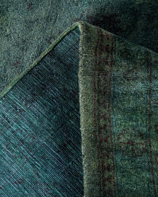Contemporary Fine Vibrance Green Wool Area Rug 6' 1" x 8' 10" - Solo Rugs