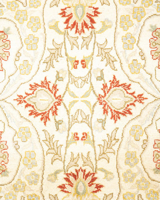 Traditional Mogul Ivory Wool Area Rug 4' 2" x 6' 5" - Solo Rugs
