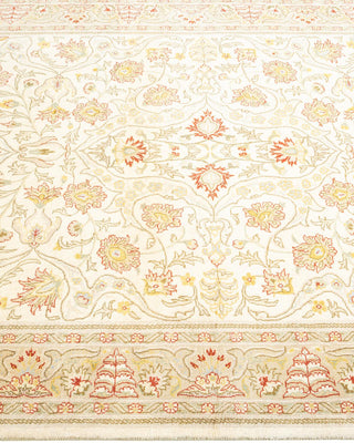 Traditional Mogul Ivory Wool Area Rug 4' 2" x 6' 5" - Solo Rugs