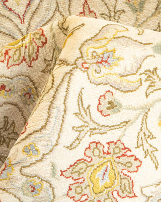 Traditional Mogul Ivory Wool Area Rug 4' 2" x 6' 5" - Solo Rugs