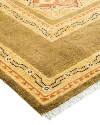 Contemporary Eclectic Green Wool Area Rug 6' 0" x 8' 7" - Solo Rugs