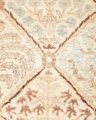 Traditional Mogul Ivory Wool Area Rug 6' 3" x 9' 2" - Solo Rugs