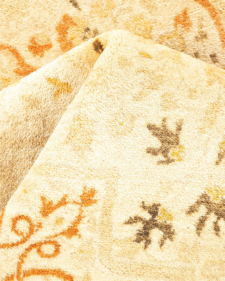 Traditional Mogul Ivory Wool Area Rug 4' 7" x 6' 8" - Solo Rugs