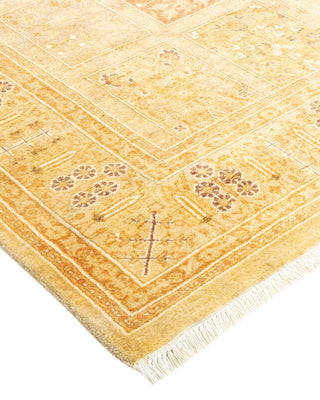 Traditional Mogul Ivory Wool Area Rug 4' 0" x 6' 2" - Solo Rugs