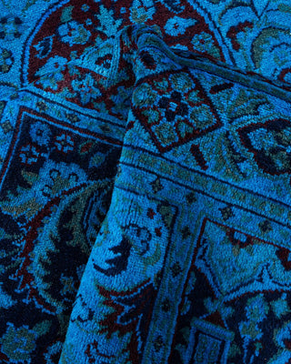 Contemporary Fine Vibrance Light Blue Wool Area Rug 6' 1" x 9' 3" - Solo Rugs