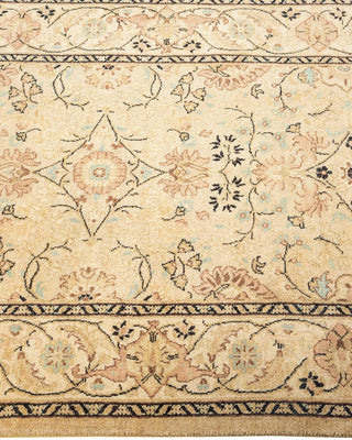 Traditional Mogul Ivory Wool Runner 2' 6" x 11' 3" - Solo Rugs