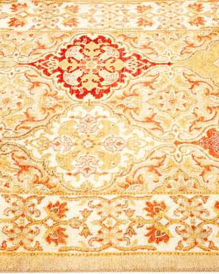 Traditional Mogul Ivory Wool Runner 2' 7" x 13' 8" - Solo Rugs