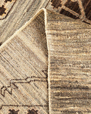 Contemporary Eclectic Ivory Wool Area Rug 7' 10" x 9' 10" - Solo Rugs