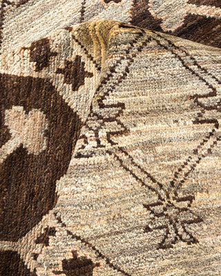 Contemporary Eclectic Ivory Wool Area Rug 7' 10" x 9' 10" - Solo Rugs